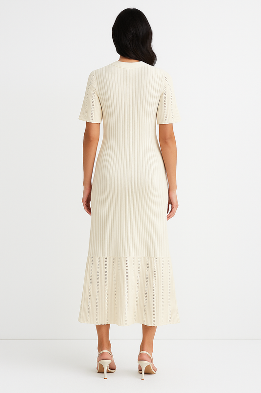 Sophie – Elegante Gebreide Zomerjurk met Knoopdetail